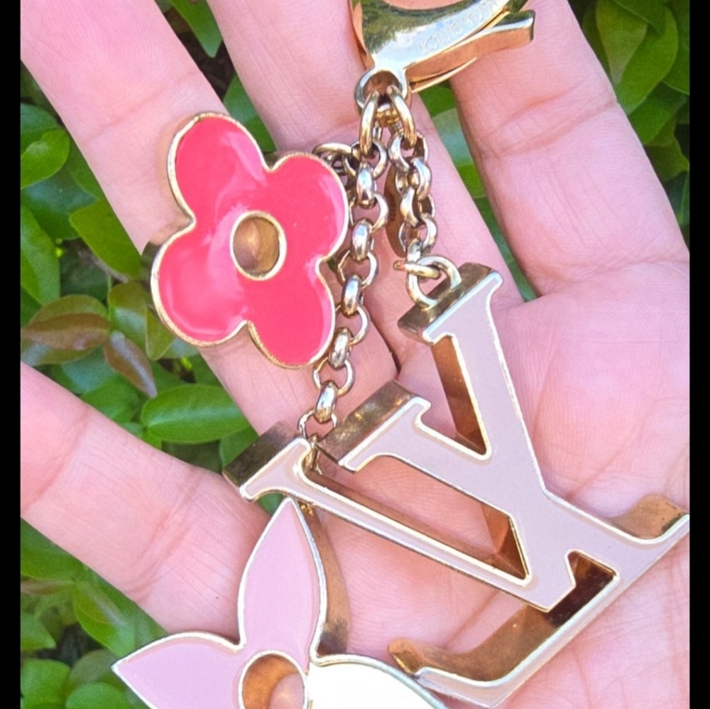Louis Vuitton Gold x Pink Charm Keychain Key Ring  Authentic charm attach
